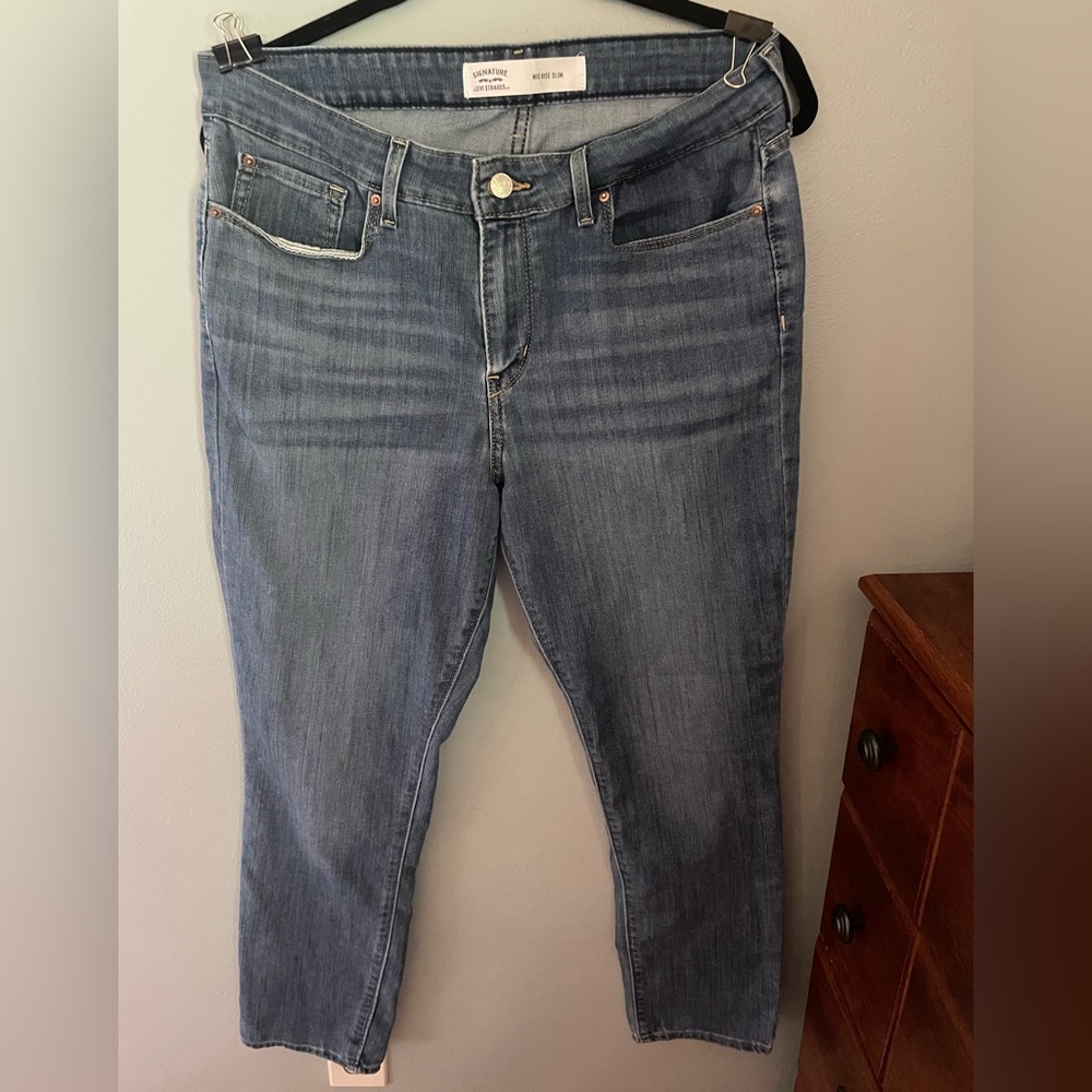Vintage Signature by Levi Straus Co. Mid Rise Slim Fit Denim Jeans